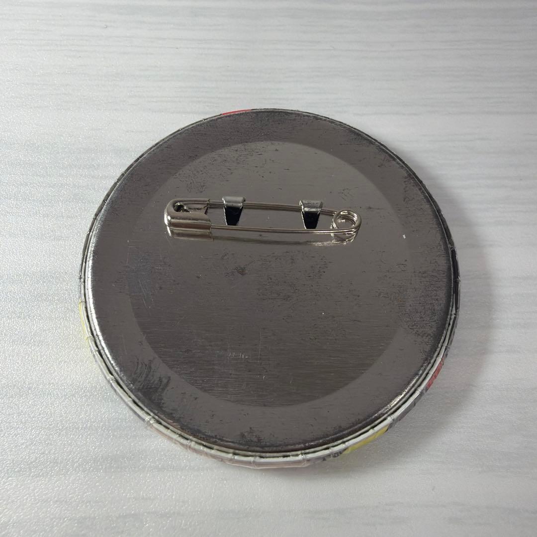 ペルソナ4 主人公 鳴上悠 缶バッジ GEO 限定 - メルカリ