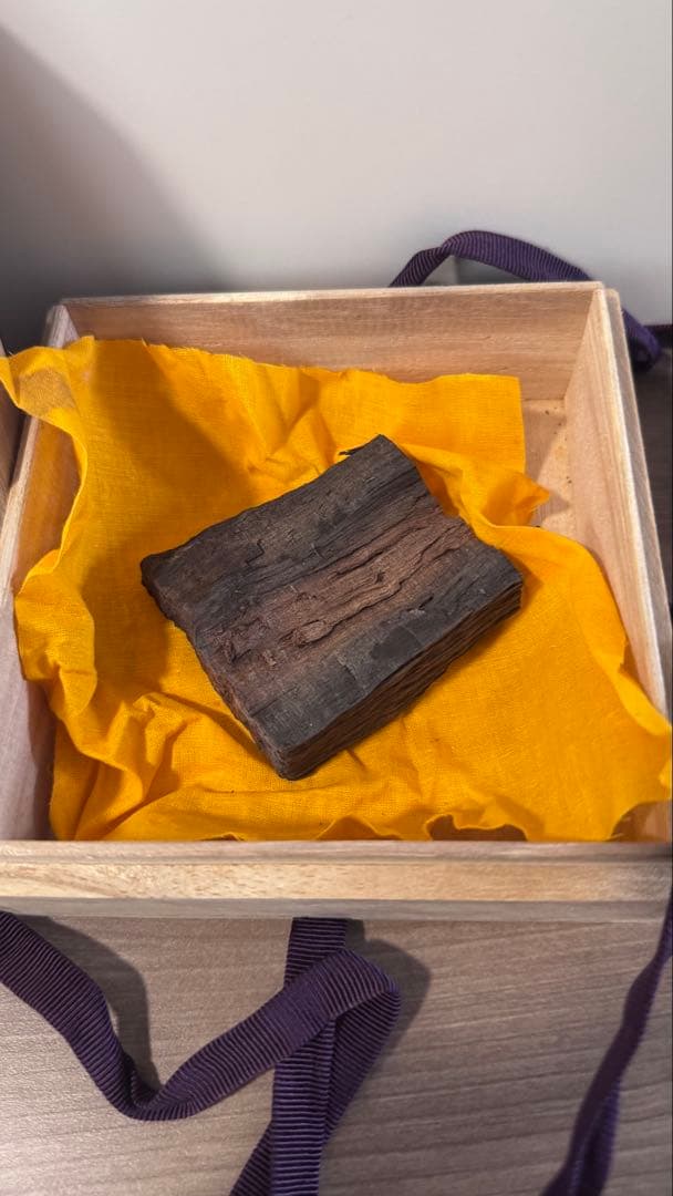 寺院保管　六国五味《伽羅》落款印付き　73g 香木　沈香　茶道具　ベトナム産