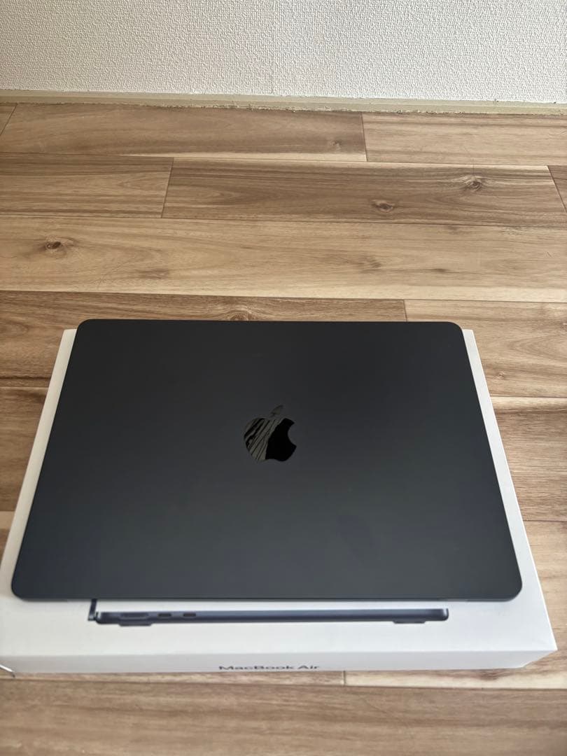 【美品】MacBook Air M3 13インチ 8GB 512GB 箱付