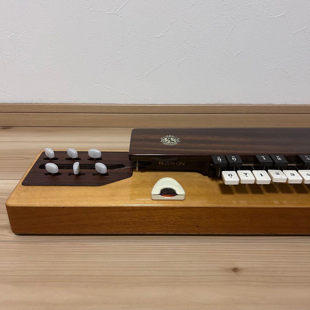 新堀ギター 大正琴 和楽器 弦楽器 ZEN-ON 全音 - メルカリ