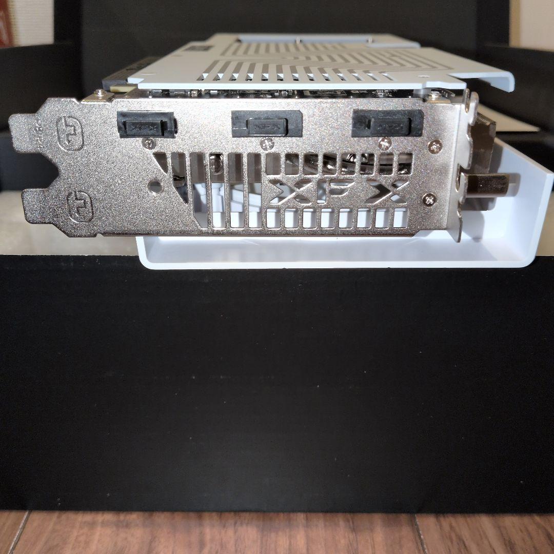 XFX Radeon RX 9060 XT 8GB ホワイト(保証書付き)