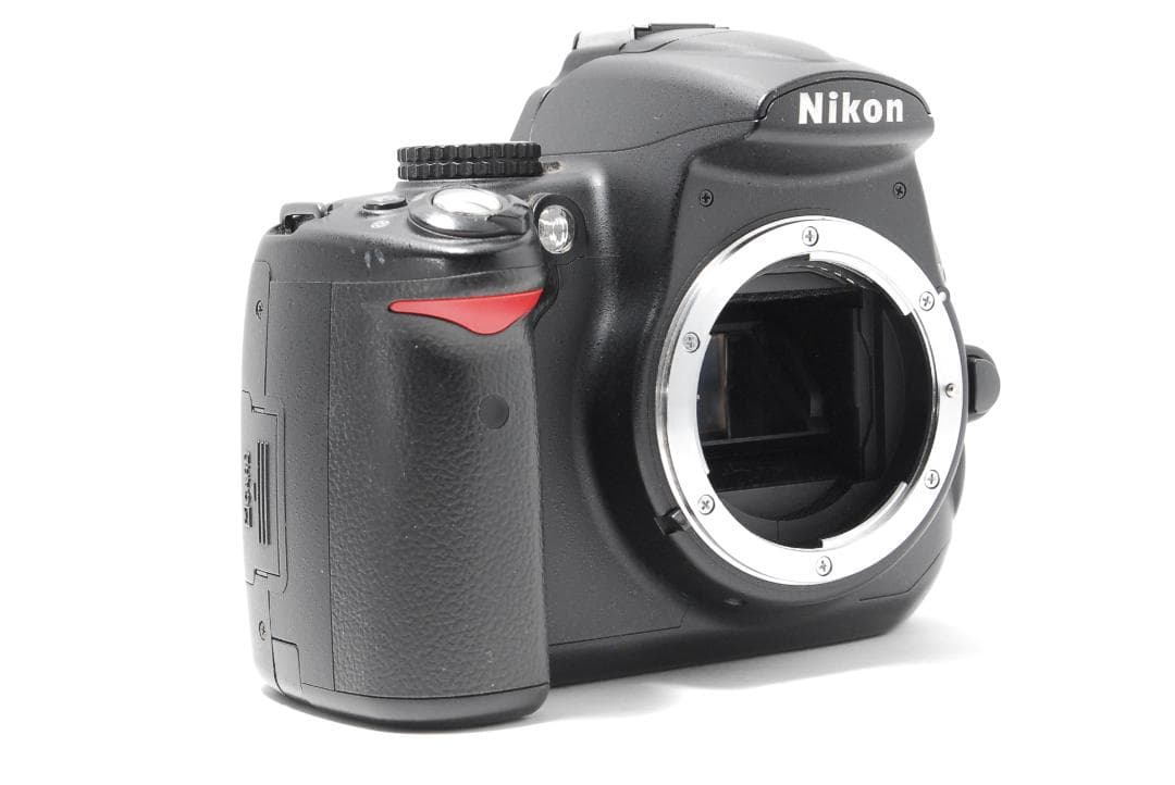 Nikon D5000　スマホ転送　初心者安心の手振れ補正レンズ　動画自撮りOK