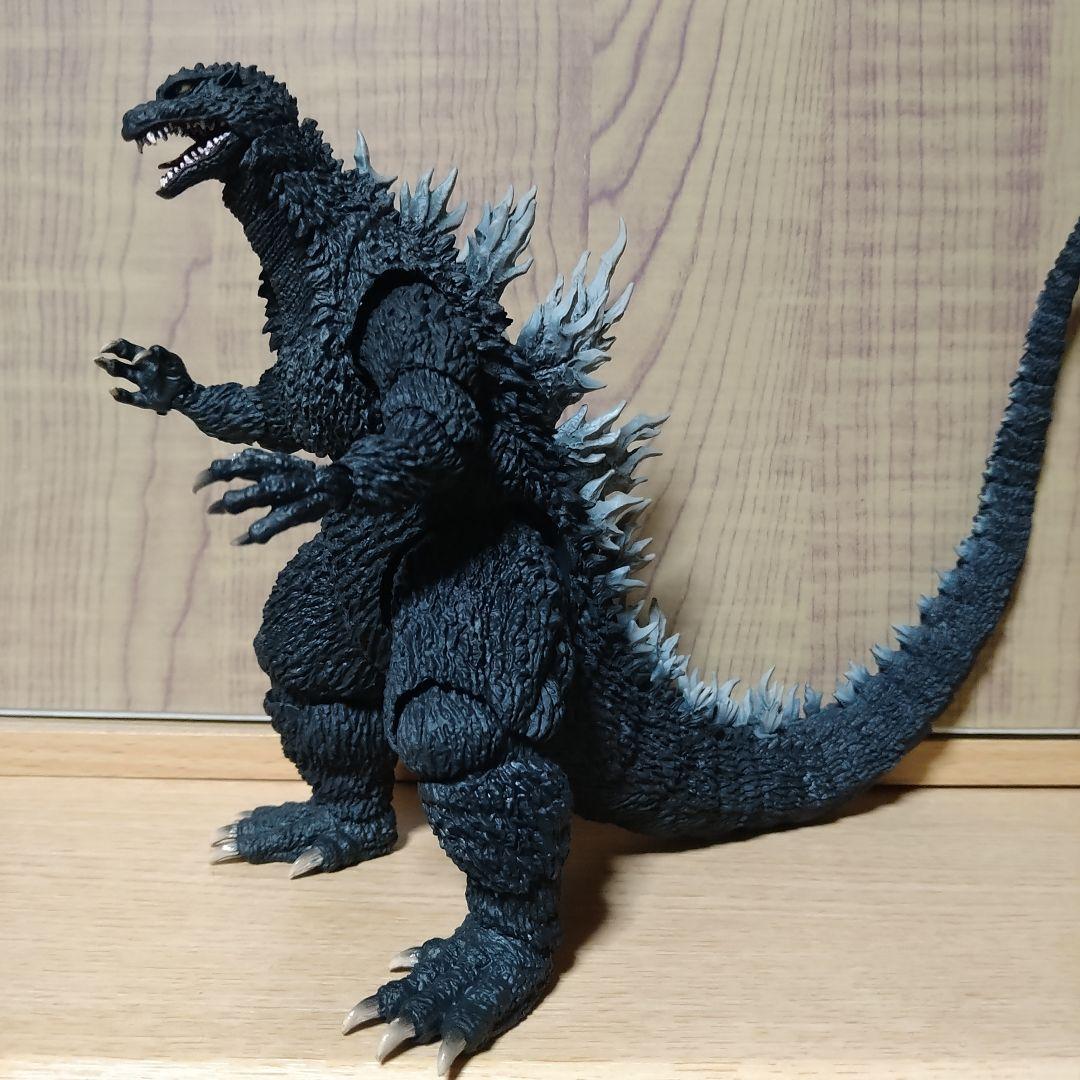 S.H.MonstersArts　ゴジラ（2002）再販版