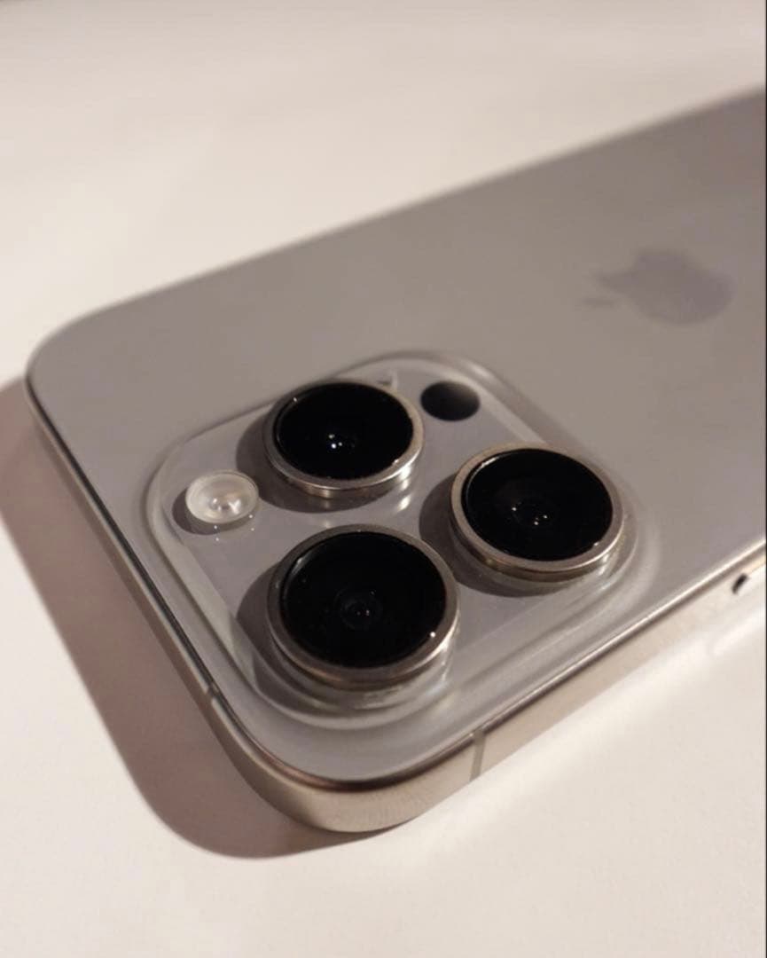 Z*u様 【美品】iPhone15pro 256GB SIMフリー