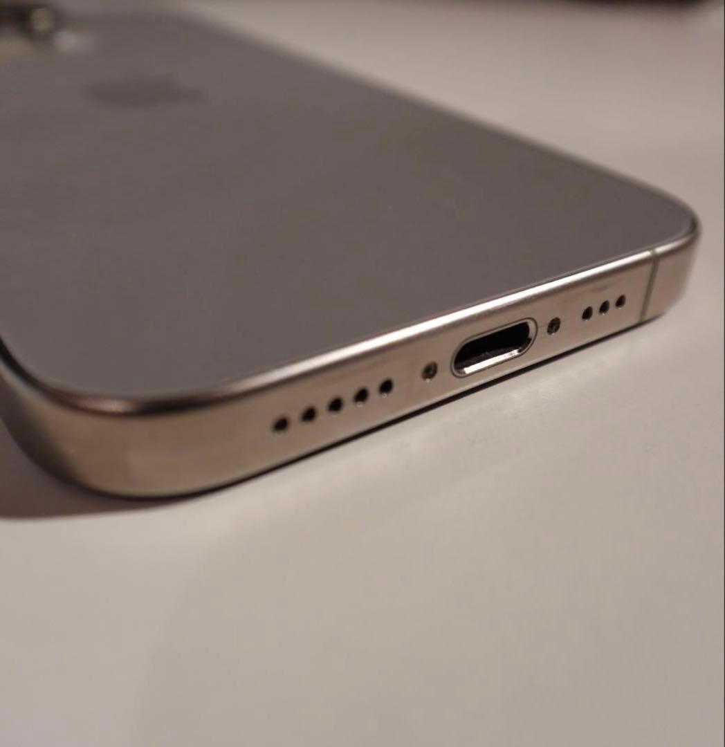 Z*u様 【美品】iPhone15pro 256GB SIMフリー