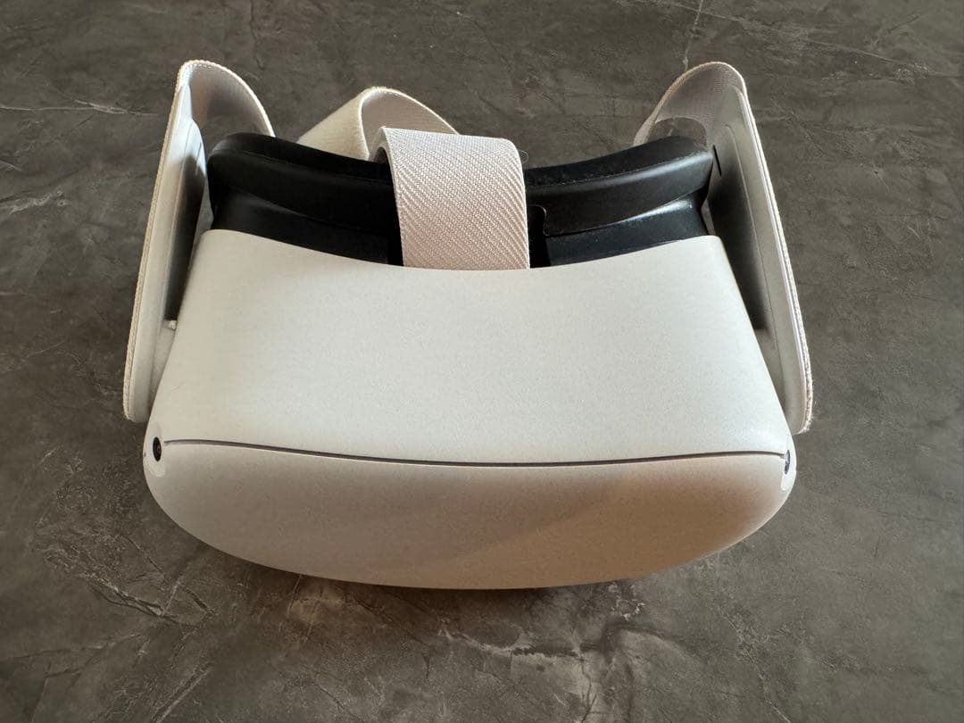   Quest 2 64GB(Linkケーブル、乾電池付属)