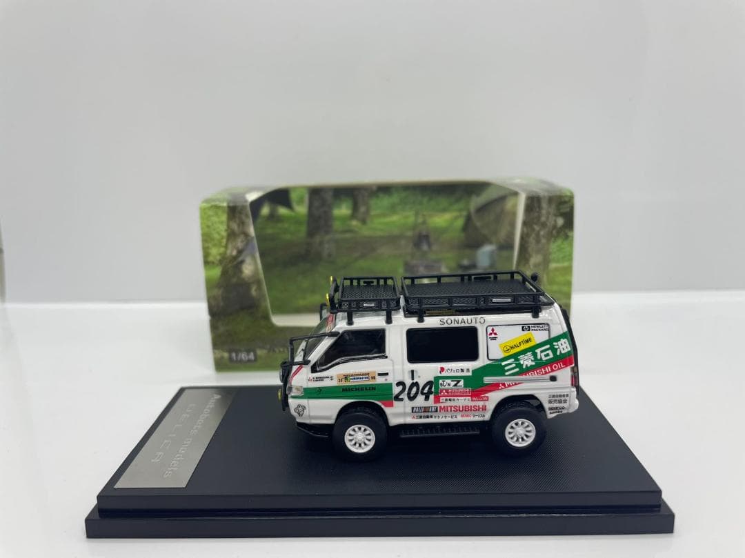 801-330 Autobots 1/64 三菱 デリカ #204 三菱石油 - メルカリ