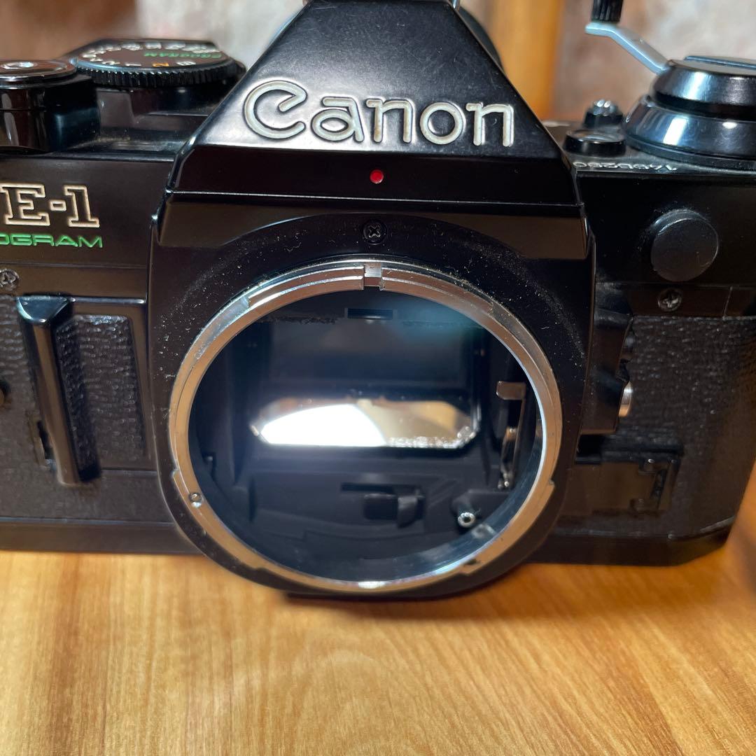 Canon AE-1 一眼レフカメラ 35mmフィルム、ズームレンズ2本付