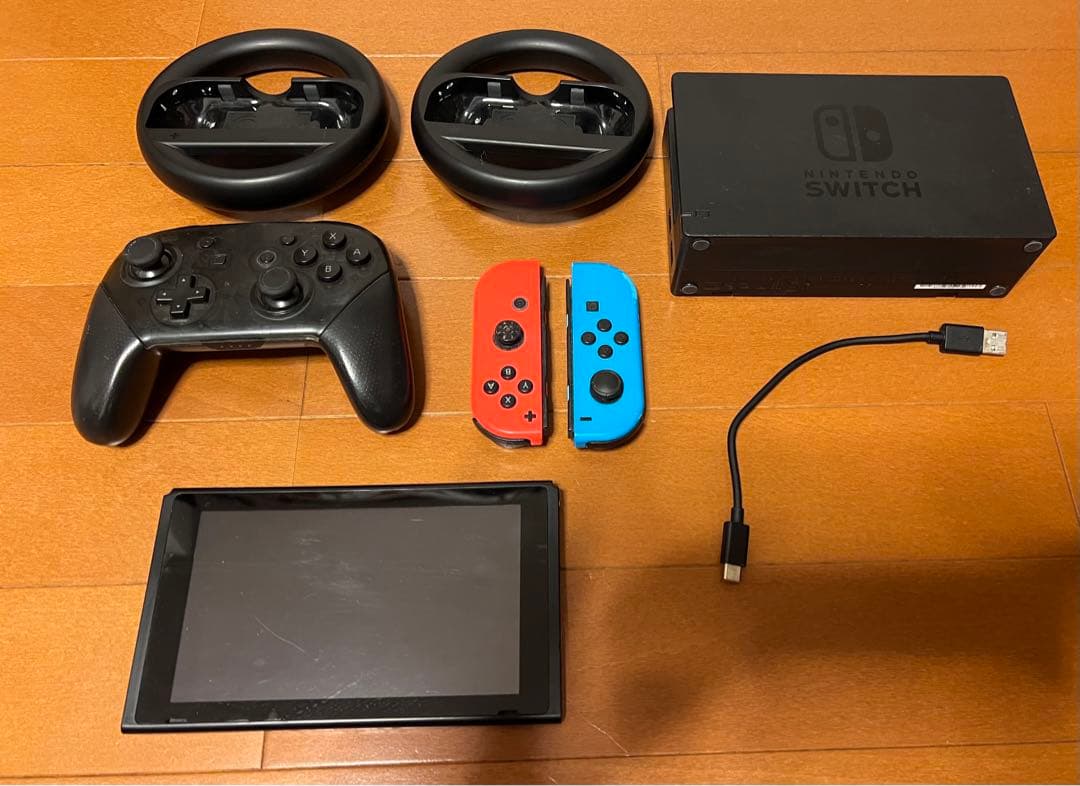 【Nintendo Switch本体や付属品・任天堂】 Amazon.co.jp: 【整備済み品】 Nintendo Switch ネオンブルー・ネオン