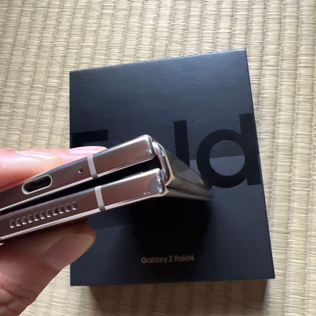 スマートフォン本体 Samsung Galaxy Z Fold 4 Sim Free