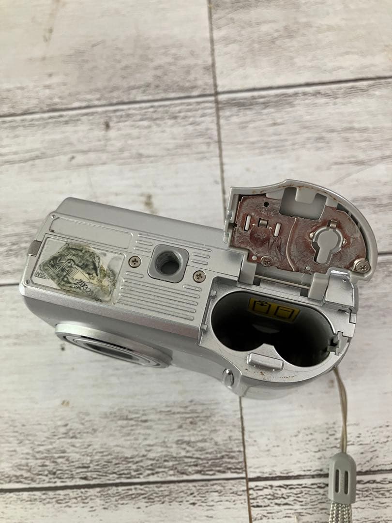 Nikon COOLPIX 5600 シルバー コンパクトデジタルカメラ