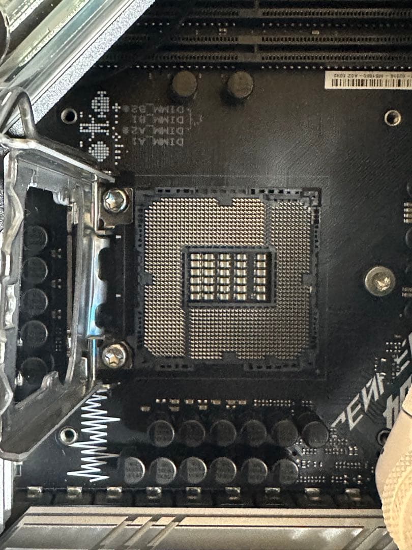 ROG STRIX Z590-A GAMING WIFI マザーボード