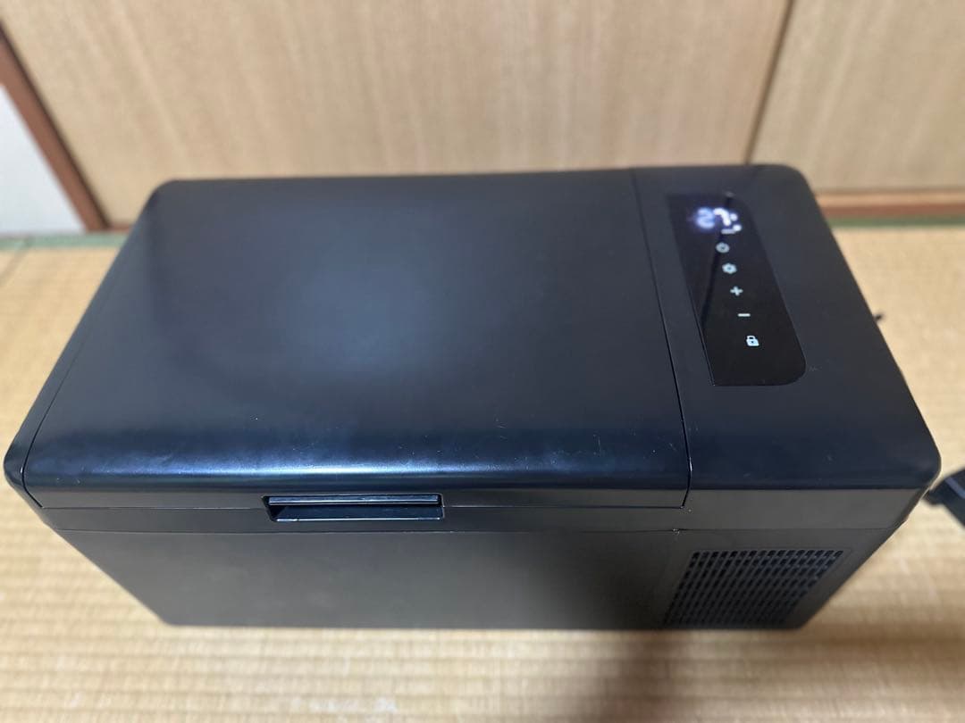ポータブル車載冷蔵庫