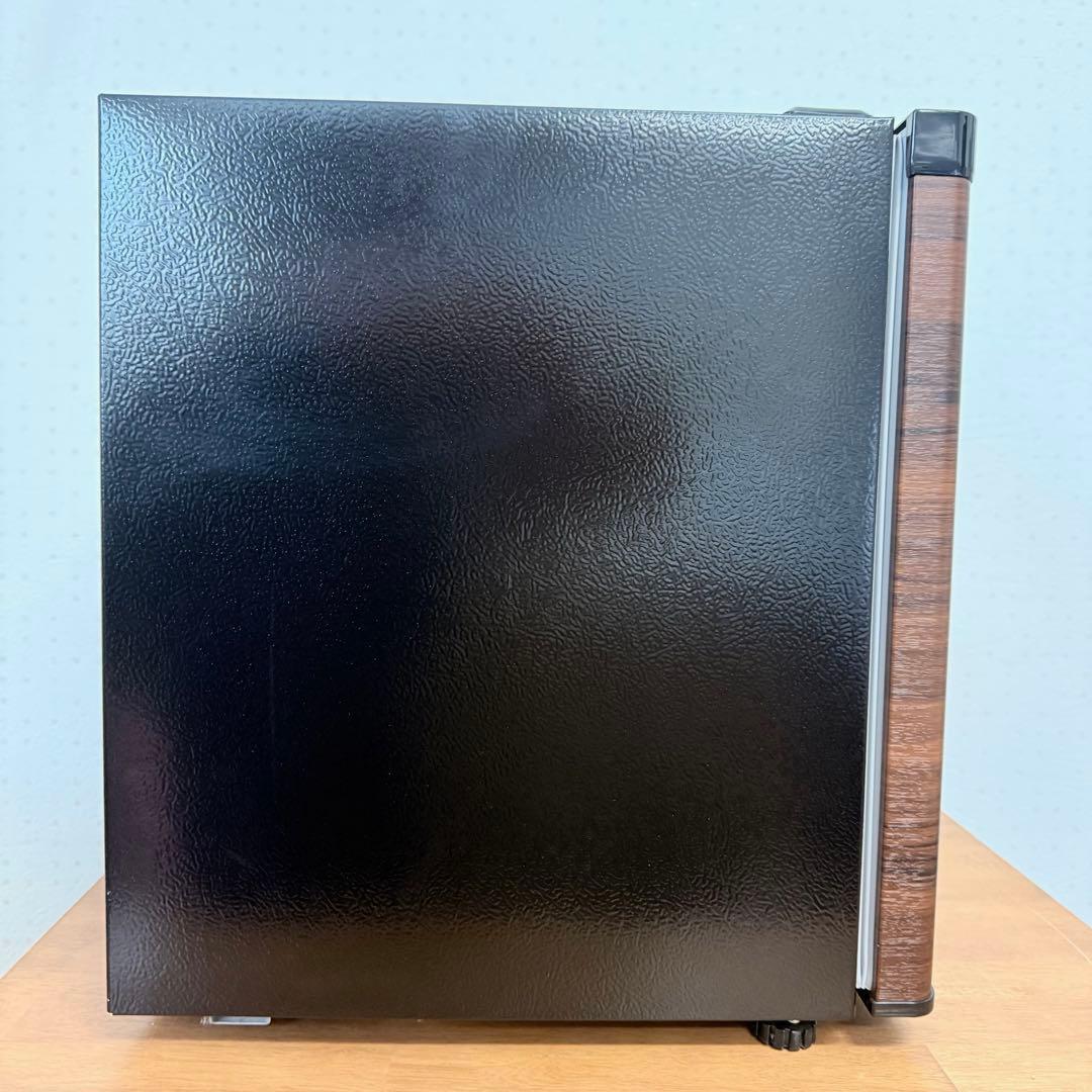 ● 極美品 TOHOTAIYO 1ドア 冷凍庫 31L TH-31RFS1-WD