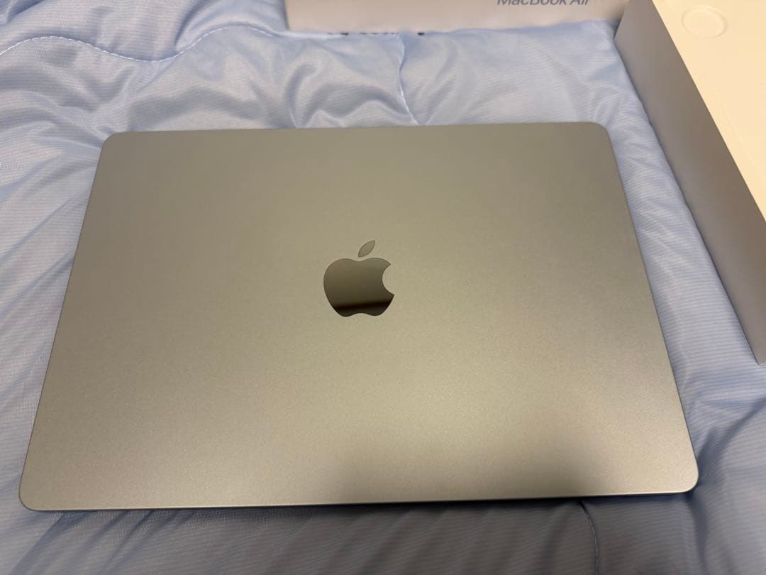 美品 MacBook Air 13.6インチ M4 スカイブルー
