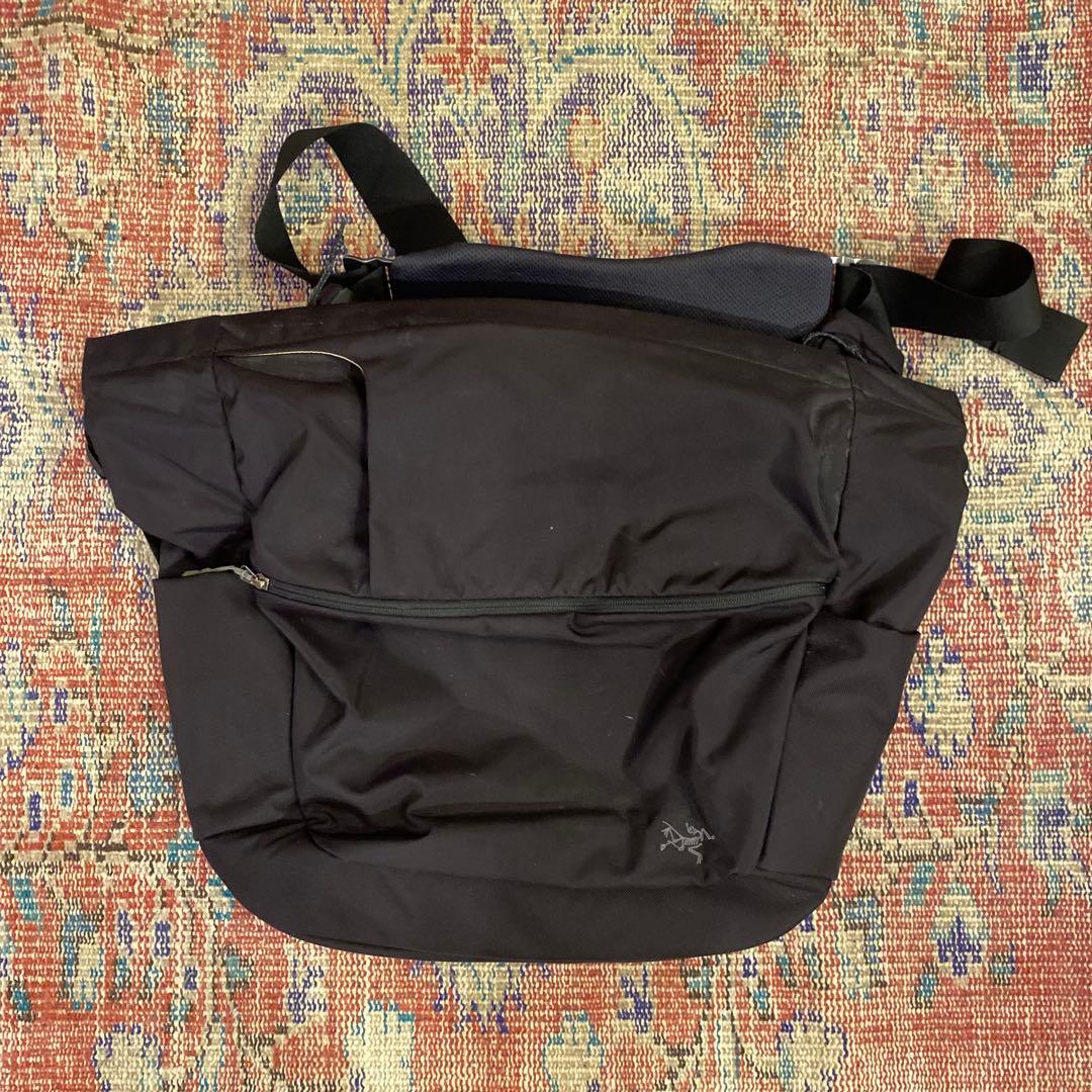 arcteryx アークテリクス ミストラル　MISTRAL メッセンジャー Arc'teryx社のメッセンジャーバッグ：Mistral 16 - 播磨の山々