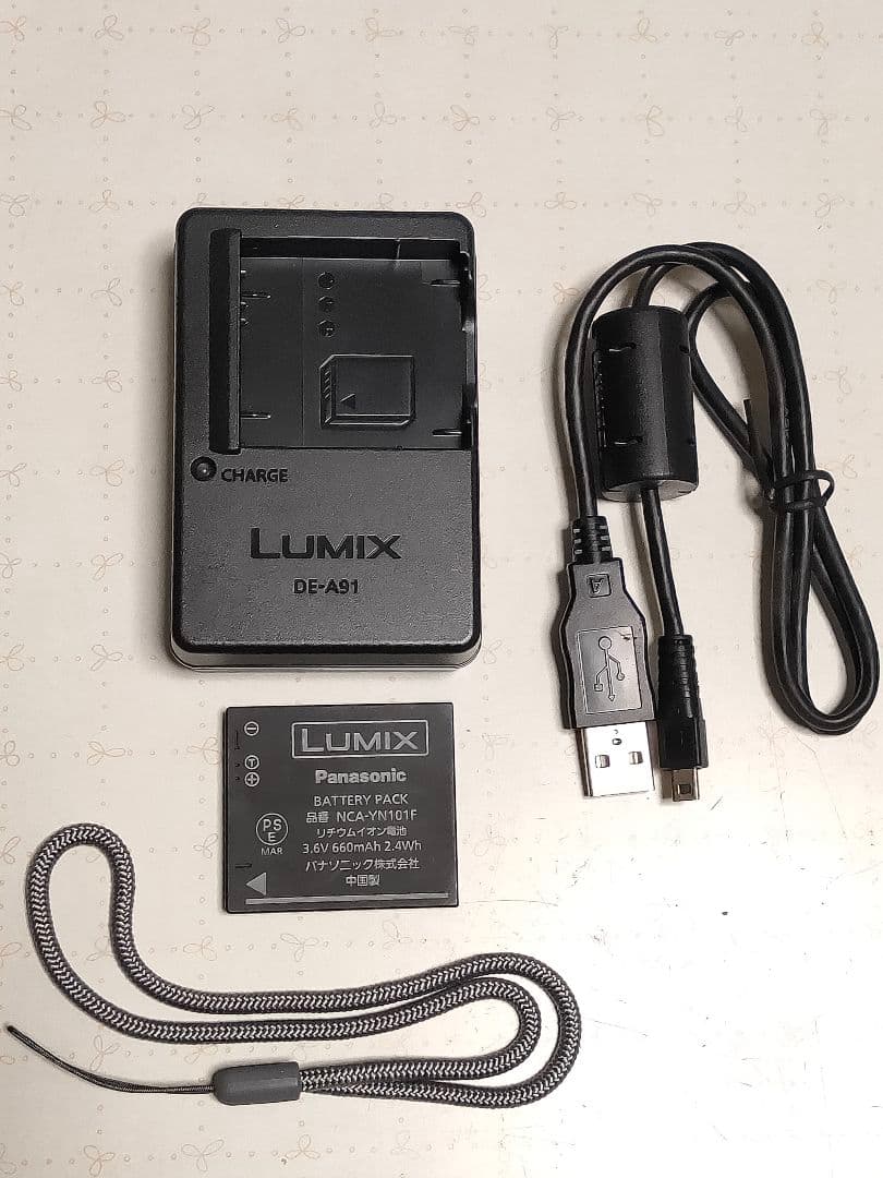 Panasonic LUMIX DMC-S1 ピンク