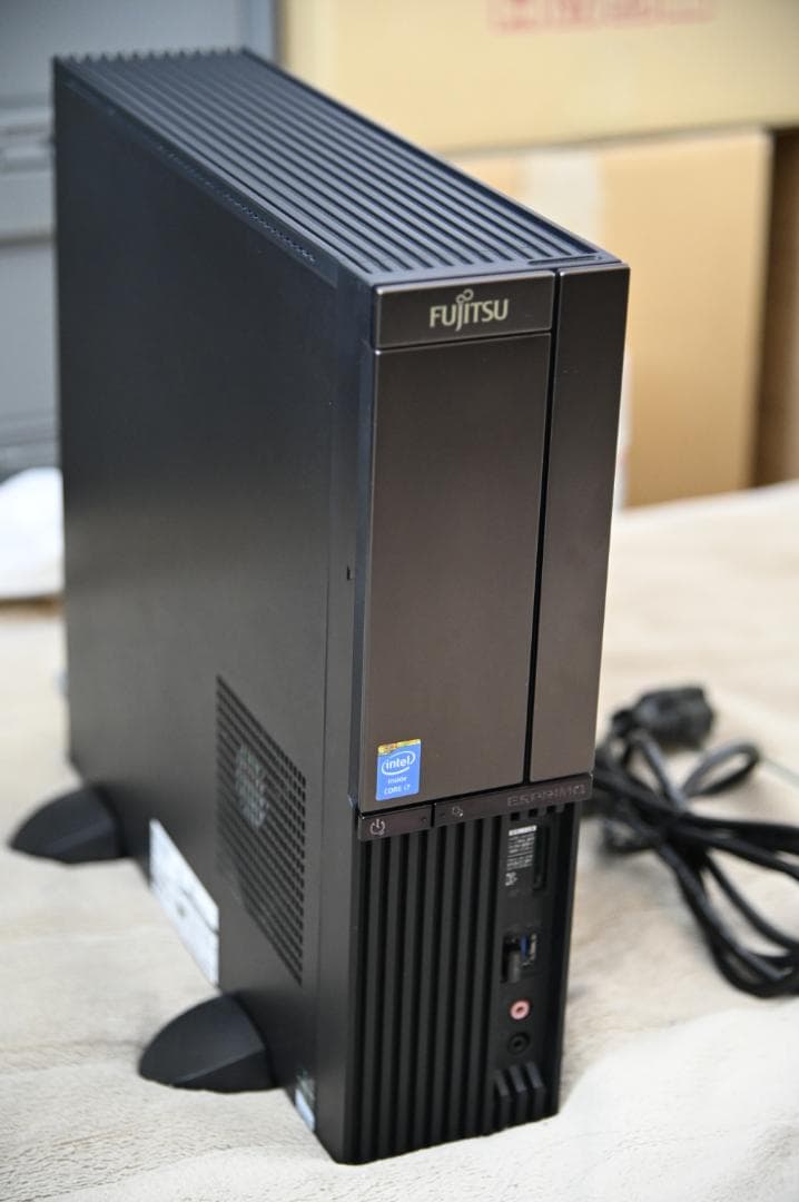 富士通 ESPRIMO WD2/R D2E23b.jpg
