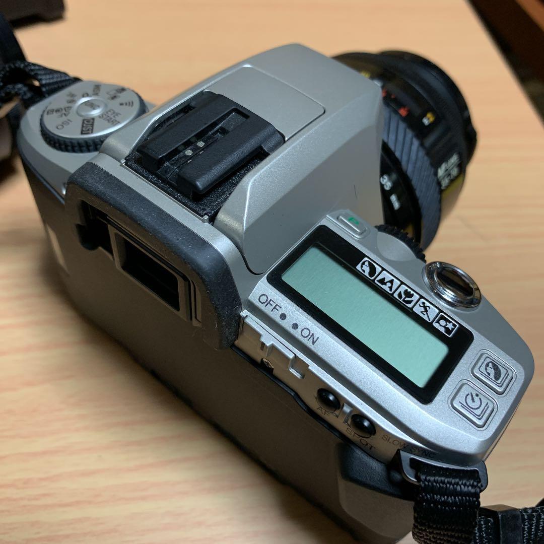 MINOLTA製一眼レフフィルムカメラ(望遠レンズ付き)