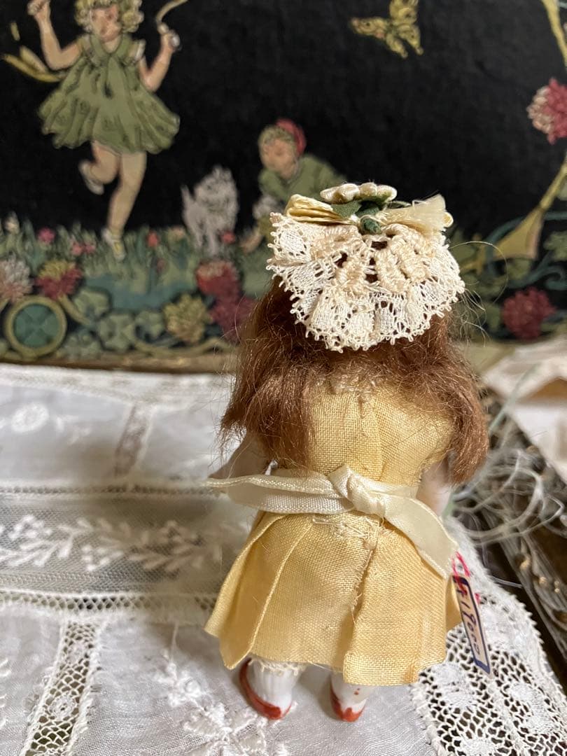 アンティーク黄色ドレスのミニョネット ドイツビスク オールオリジナル