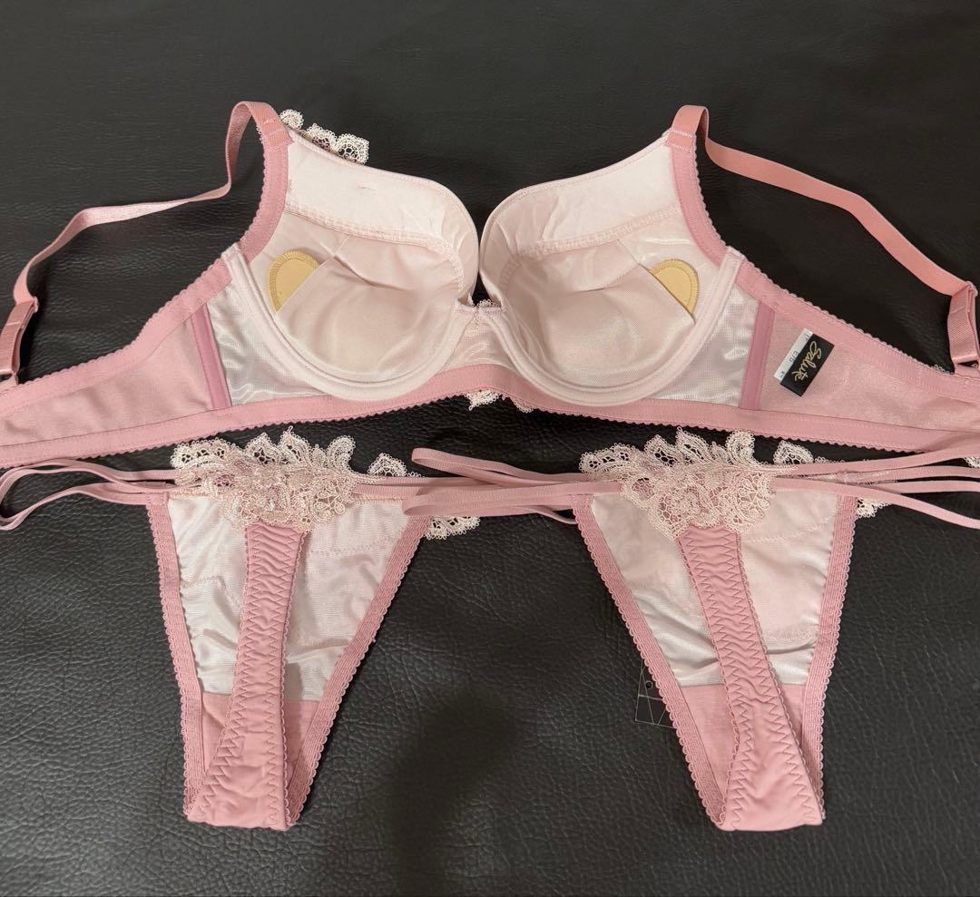 れみ☆ Salute 女優ブラ？☆E75 豪華3点セット　貴重サイズ　新品