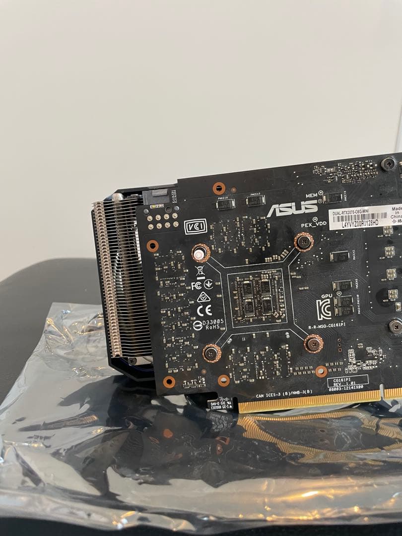 グラフィックボード・グラボ・ビデオカード ASUS DUAL MINI GeForce RTX 2070 OC 8GB