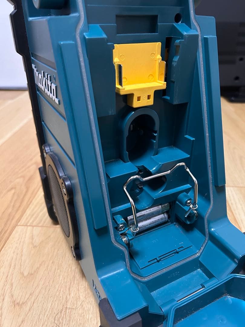 マキタ(Makita) ラジオ　MR102