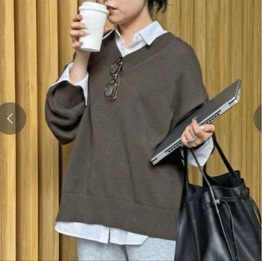 ガリャルダガランテ　バックスリットVニット GALLARDAGALANTE（ガリャルダガランテ）の「【MANAKA企画】バック