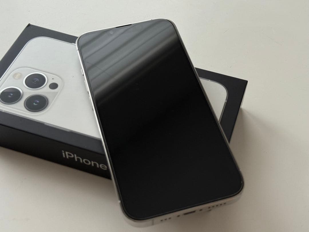 ☆美品 iPhone 13 Pro シルバー 256GB 本体 SIMフリー