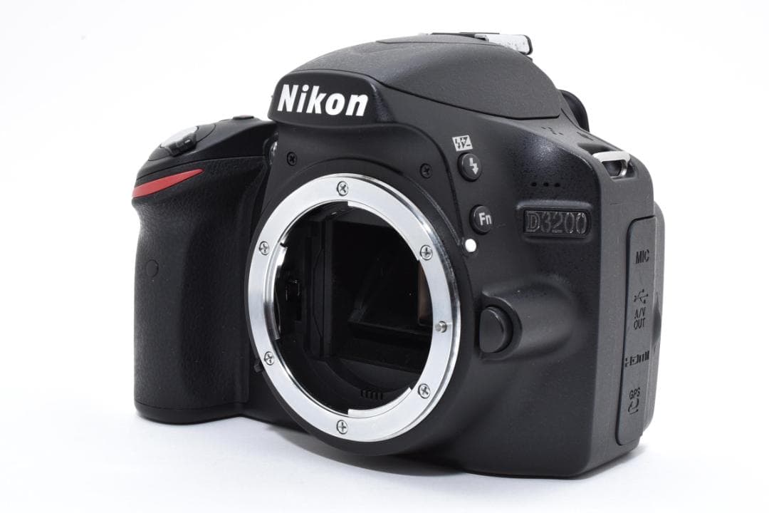 ✨簡単に高画質撮影✨Nikon D3200 新品級シャッター数 スマホ転送OK