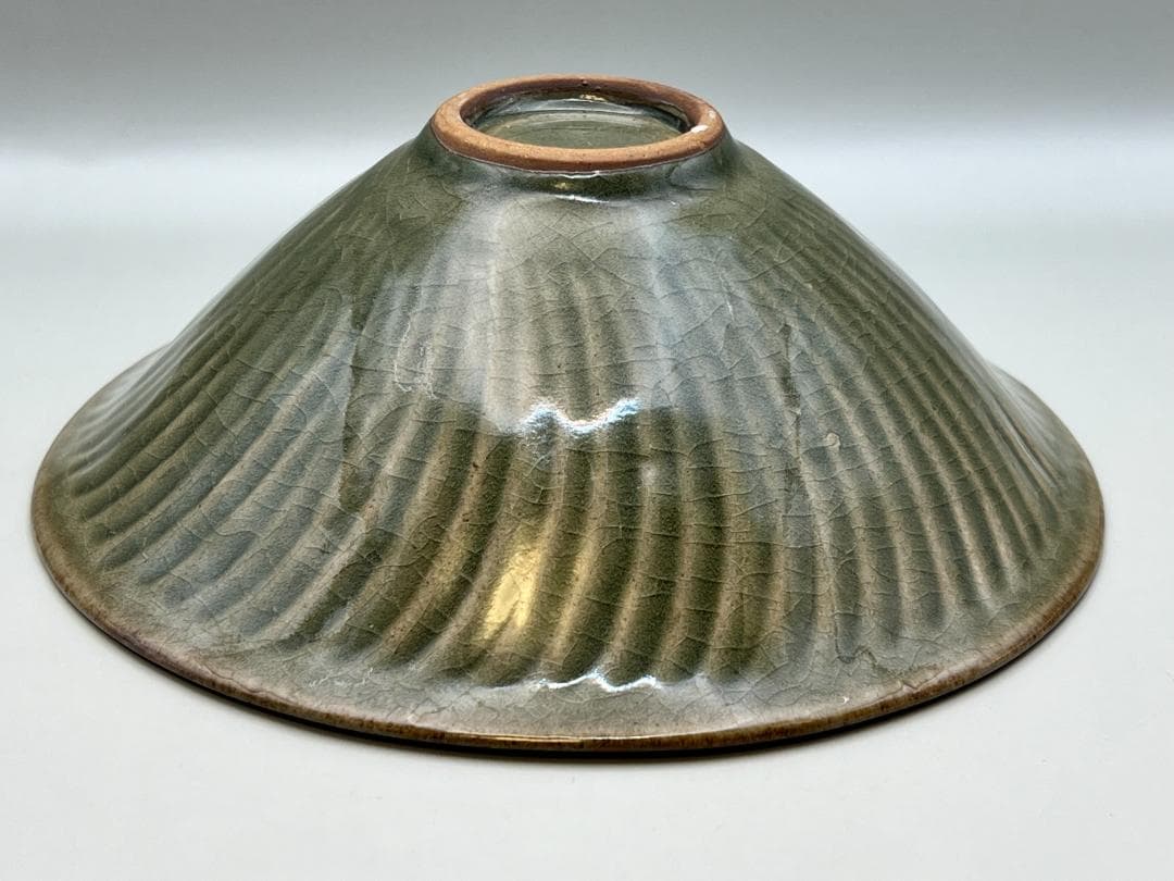 海】耀州窯 宋代 青磁刻花梅花鳥文茶碗 高級箱付 天目釉