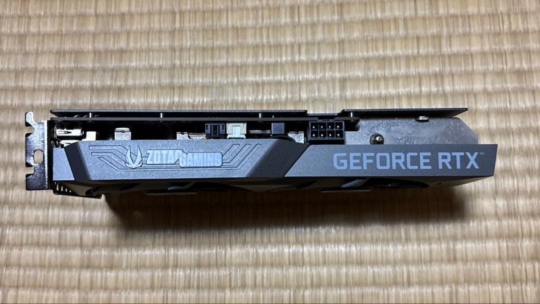 グラフィックボード　ZOTAC RTX3050 8GB