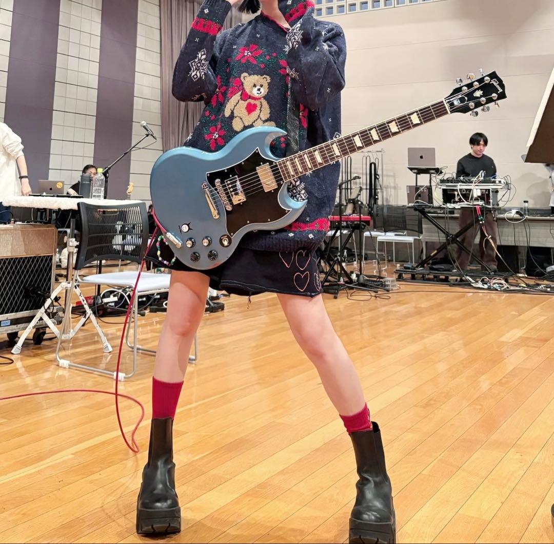ano Gibson SG standard ペイハムブルーあのちゃん