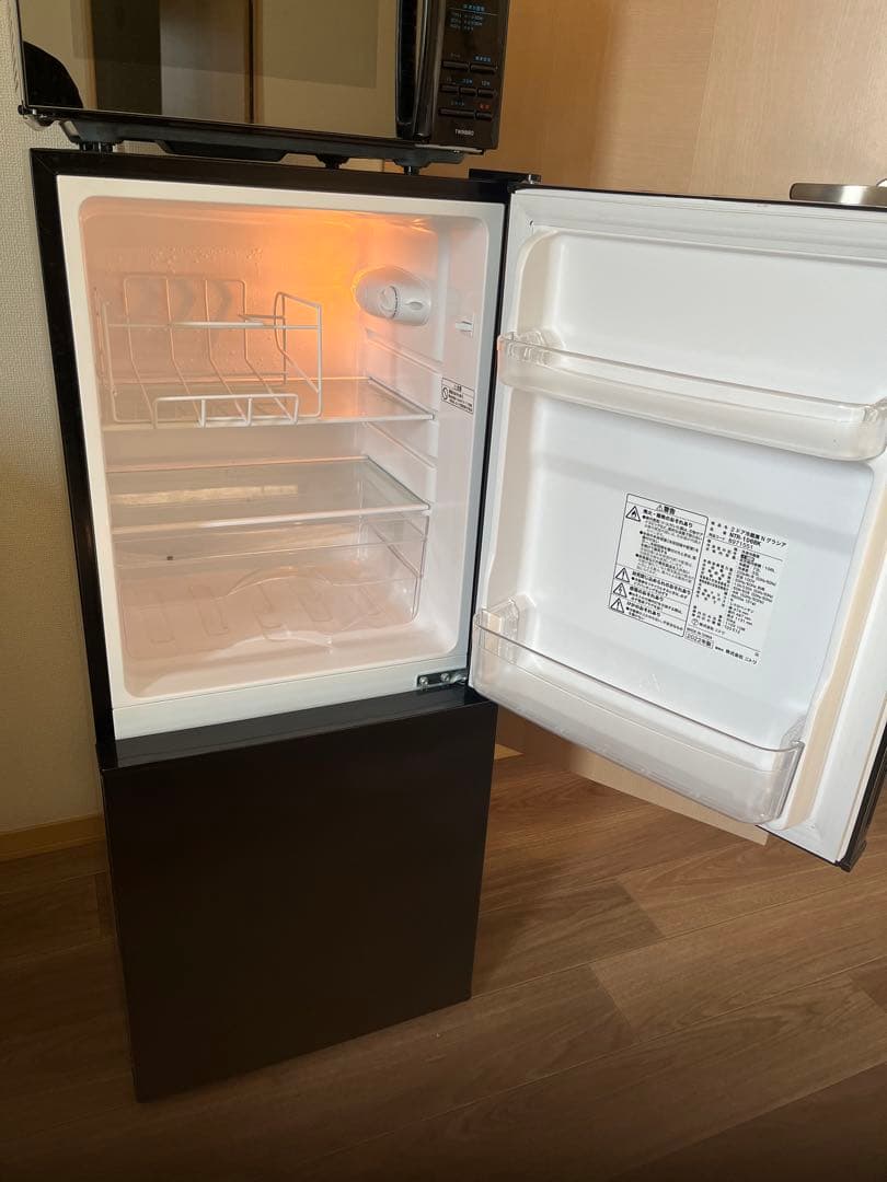 ⭐️まさひ⭐️ 黒色冷蔵庫 上開き 3棚