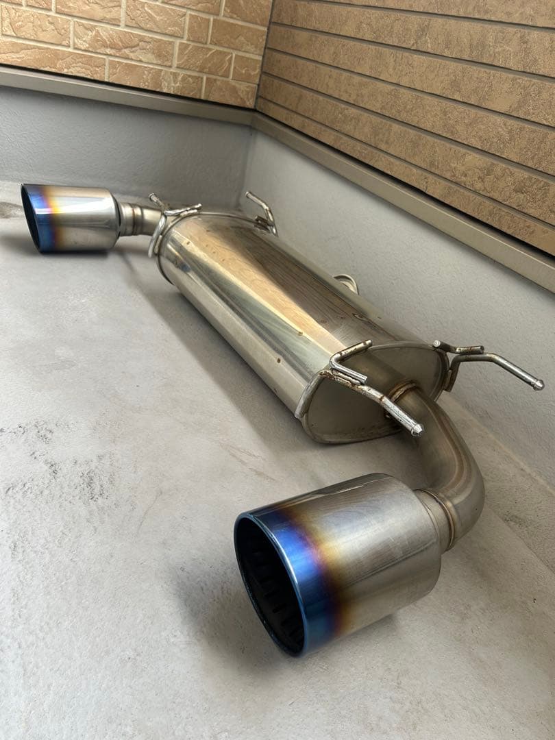 マフラー LEGAMAX Premium ZN8/ZD8 HKS（エッチケーエス） マフラー LEGAMAX Premium 32018-AF018 GR86