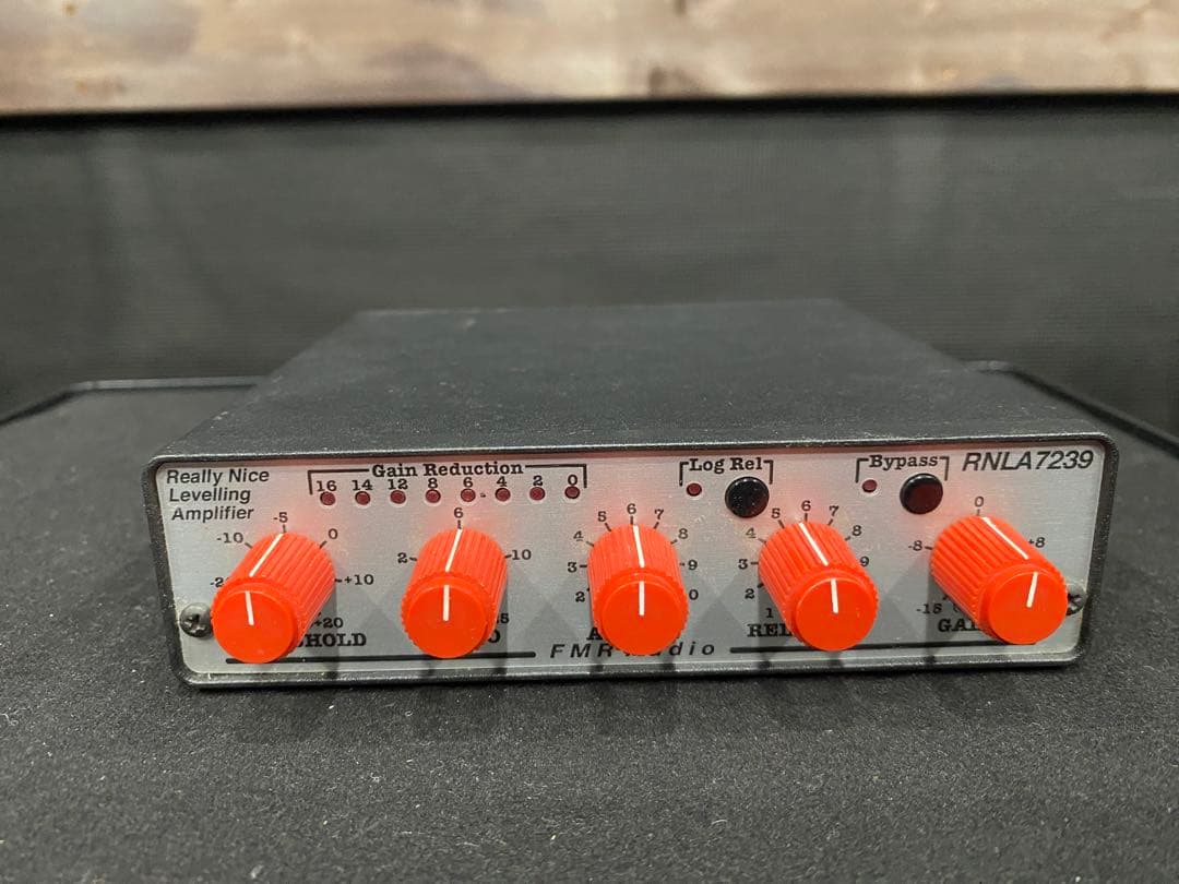 RNLA7239 レベリングアンプ FMR AUDIO(エフエムアールオーデｨオ) ／ RNLA7239 - ステレオ