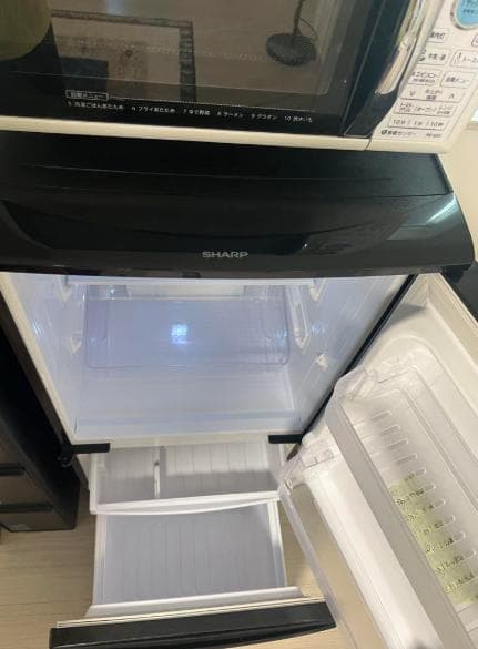 【ドラえもん】SHARP 2ドア冷蔵庫 SJ-D14B-B 送料込