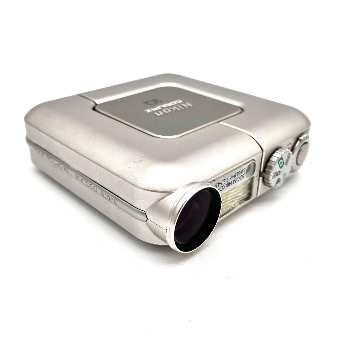 Nikon COOLPIX SQ オールドコンデジ