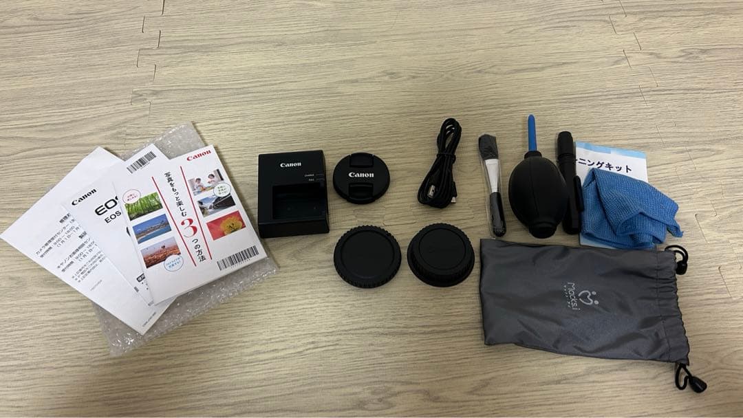 EOS kiss X80 カメラ一式ノースフェイスカメラケースクリーナーセット