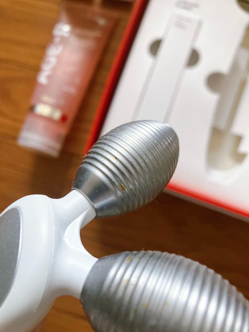 MEDICUBEメディキューブAGE-R DERMA EMS SHOT美容器