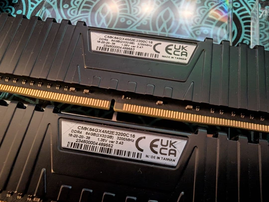 メモリー CORSAIR DDR4-3200 CL16 64GB (32GBx2)