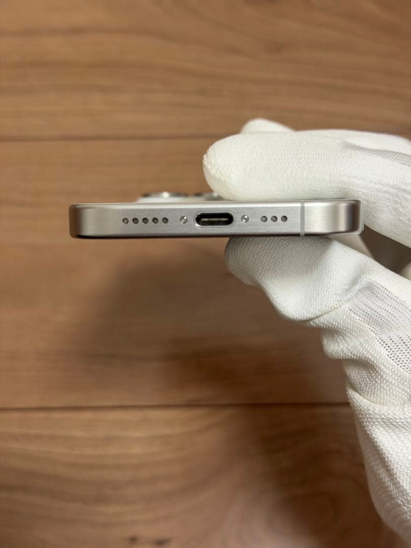 SIMフリー iPhone 15 Pro 128GB ナチュラルチタニウム