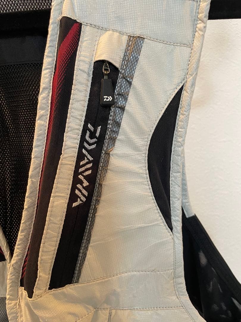 n*o様 美品 ダイワ スペシャル バリアテックショートメッシュベスト