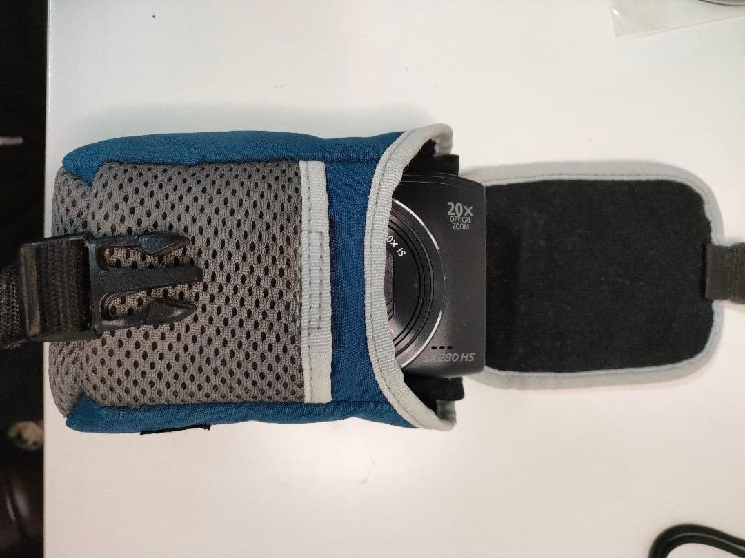 キヤノンCanon PowerShot SX280 HS 本体と付属品