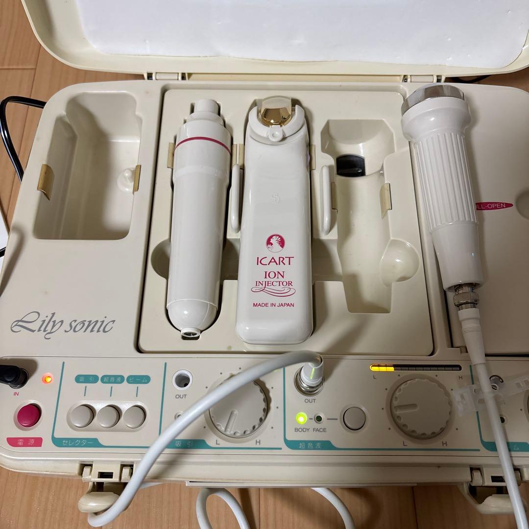 Lily sonic 美顔器　サミット　インターナショナル