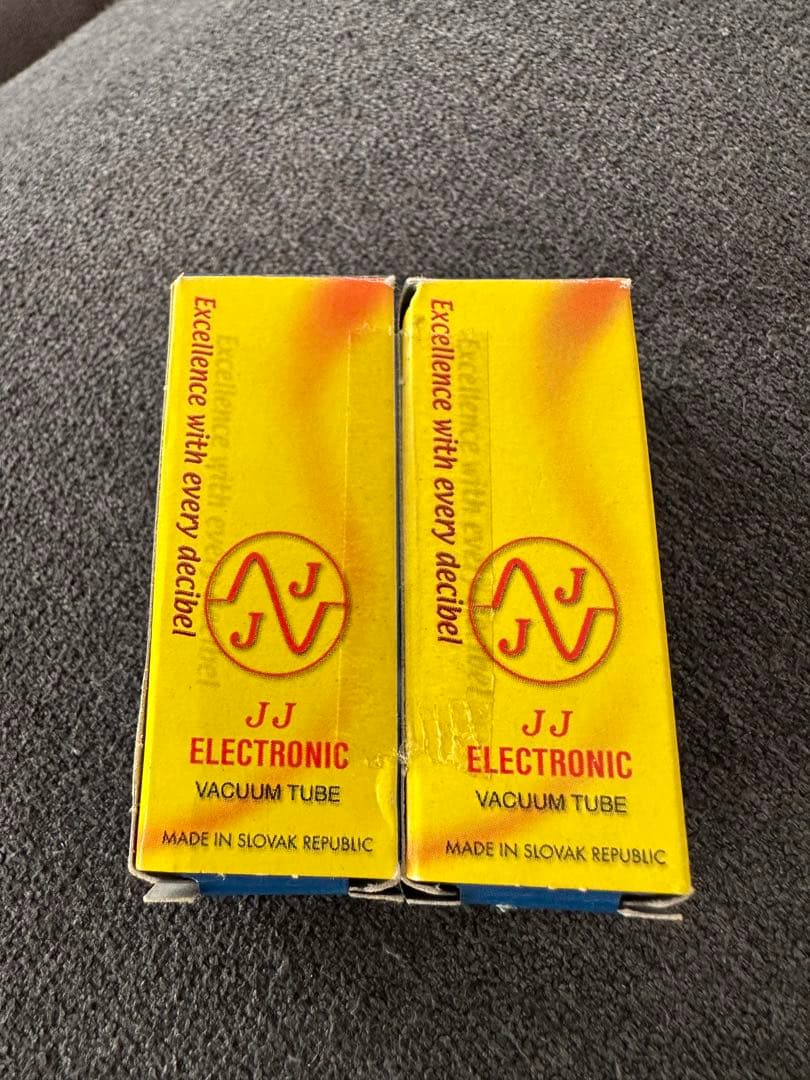 貴重 Mullard ECC83 MADE IN GREAT BRITAIN