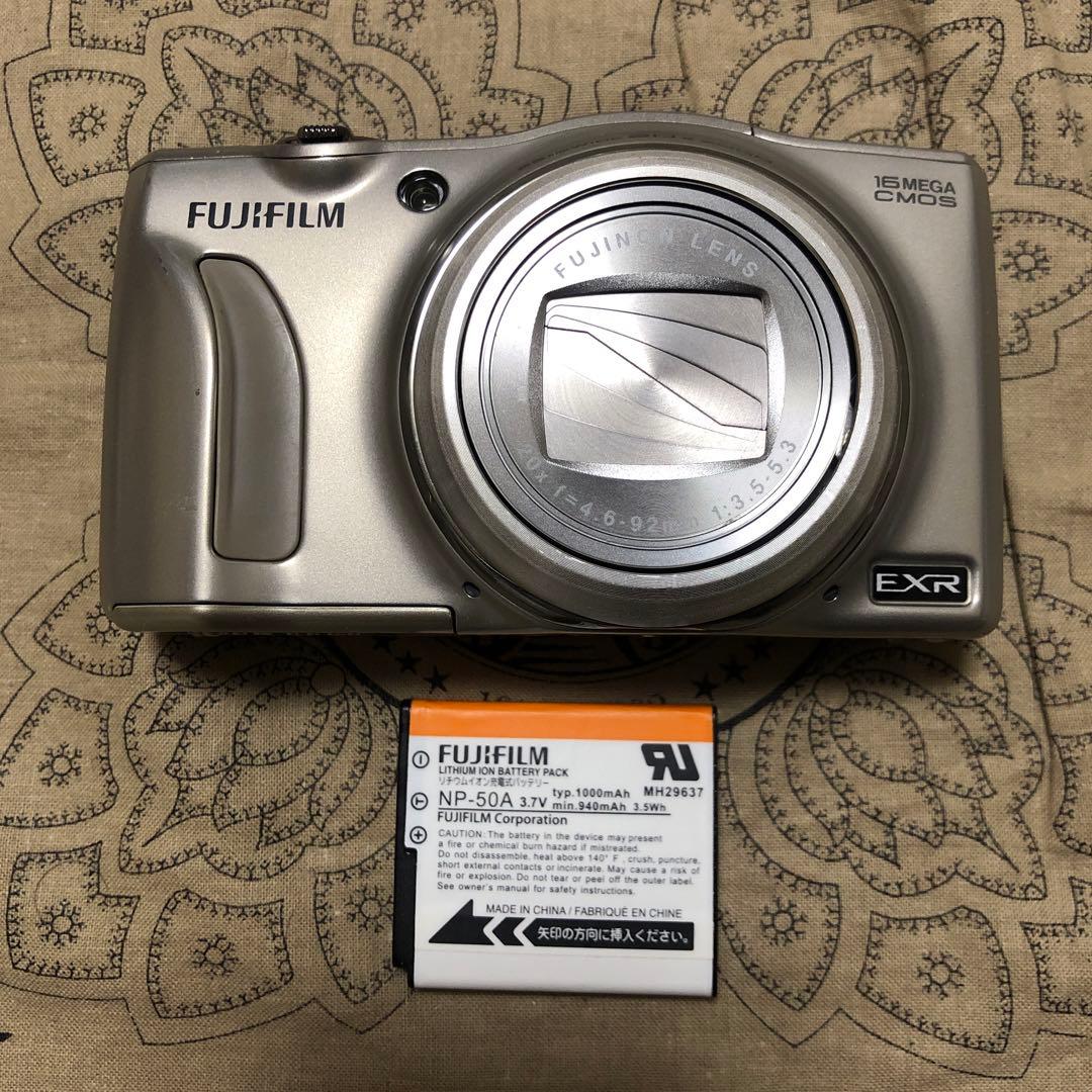 美品 FUJIFILM FinePix F800EXR デジカメ コンデジ
