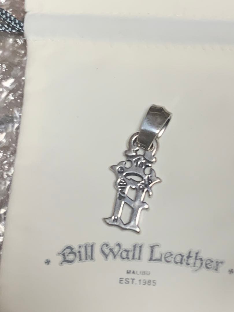 新品 ビルウォールレザー ラージイニシャルクラウンペンダント H BWL