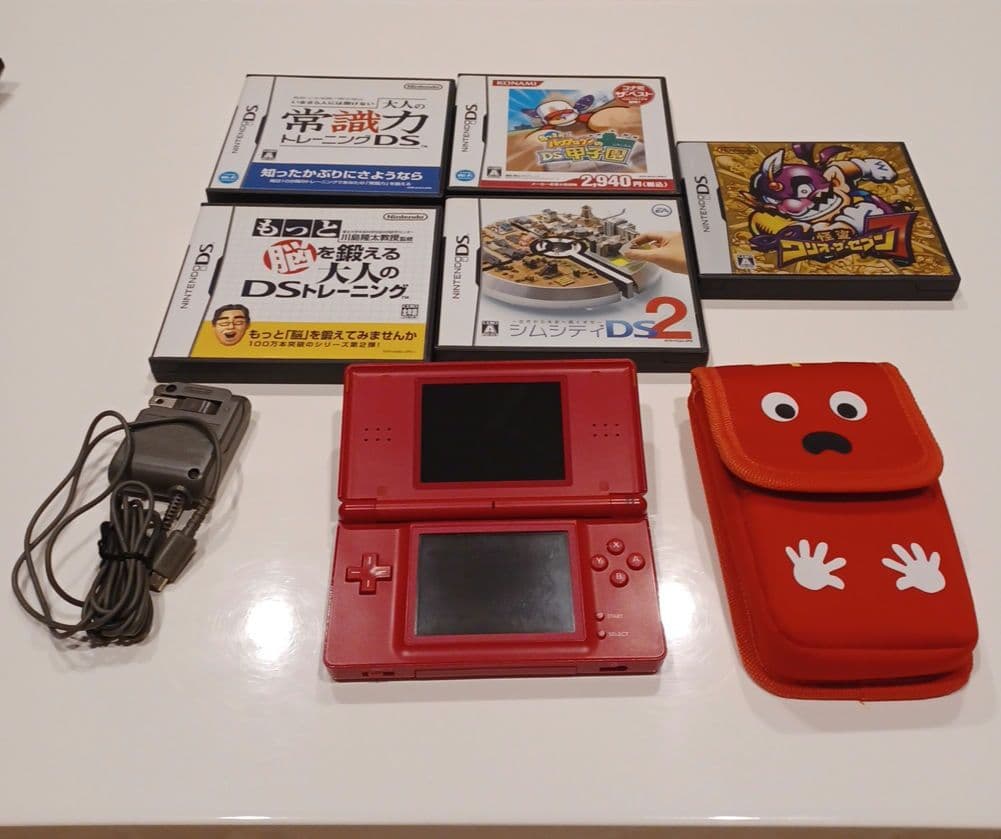 ニンテンドーDS LITE ソフト5本セット 年賀オリジナル 赤 非売品