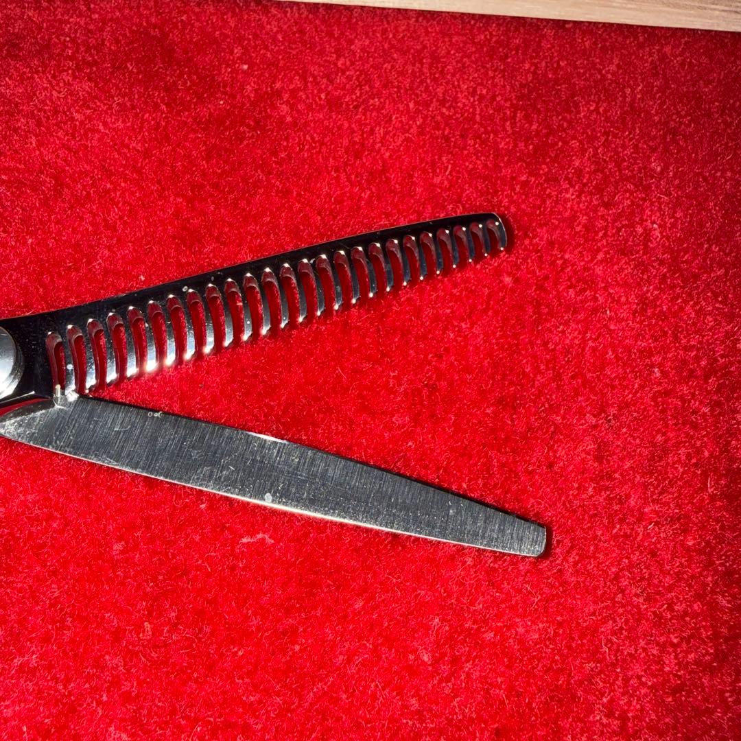 SG-302T SHIGERU 燕三条 プロ用 セニングシザー スキ鋏 - メルカリ